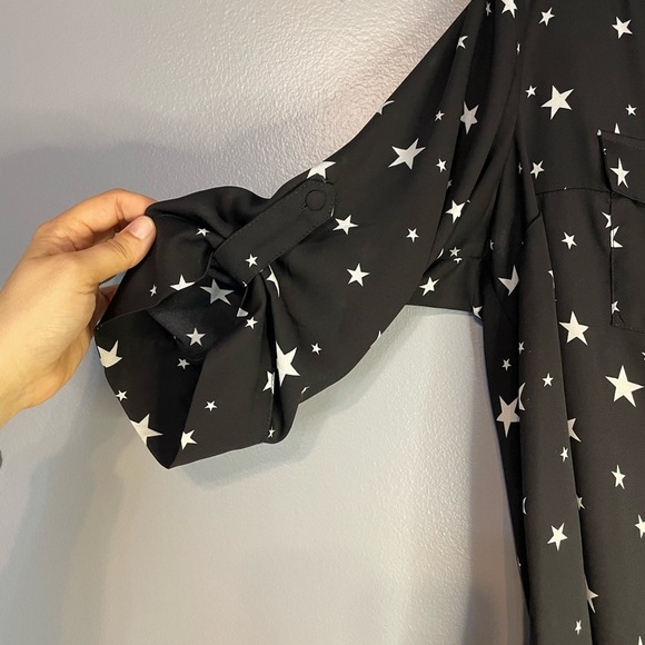 Torrid Harper 3/4 sleeve pullover Blouse Black Starry Stars Size 1x - Picture 12 of 15